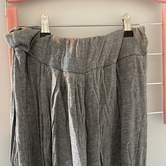 Roxy maxi skirt with slit - Picture 2 of 4